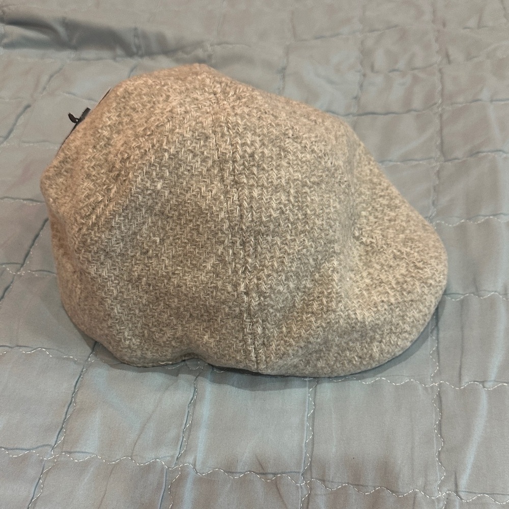 NEW Stylish Gray Tweed Cap